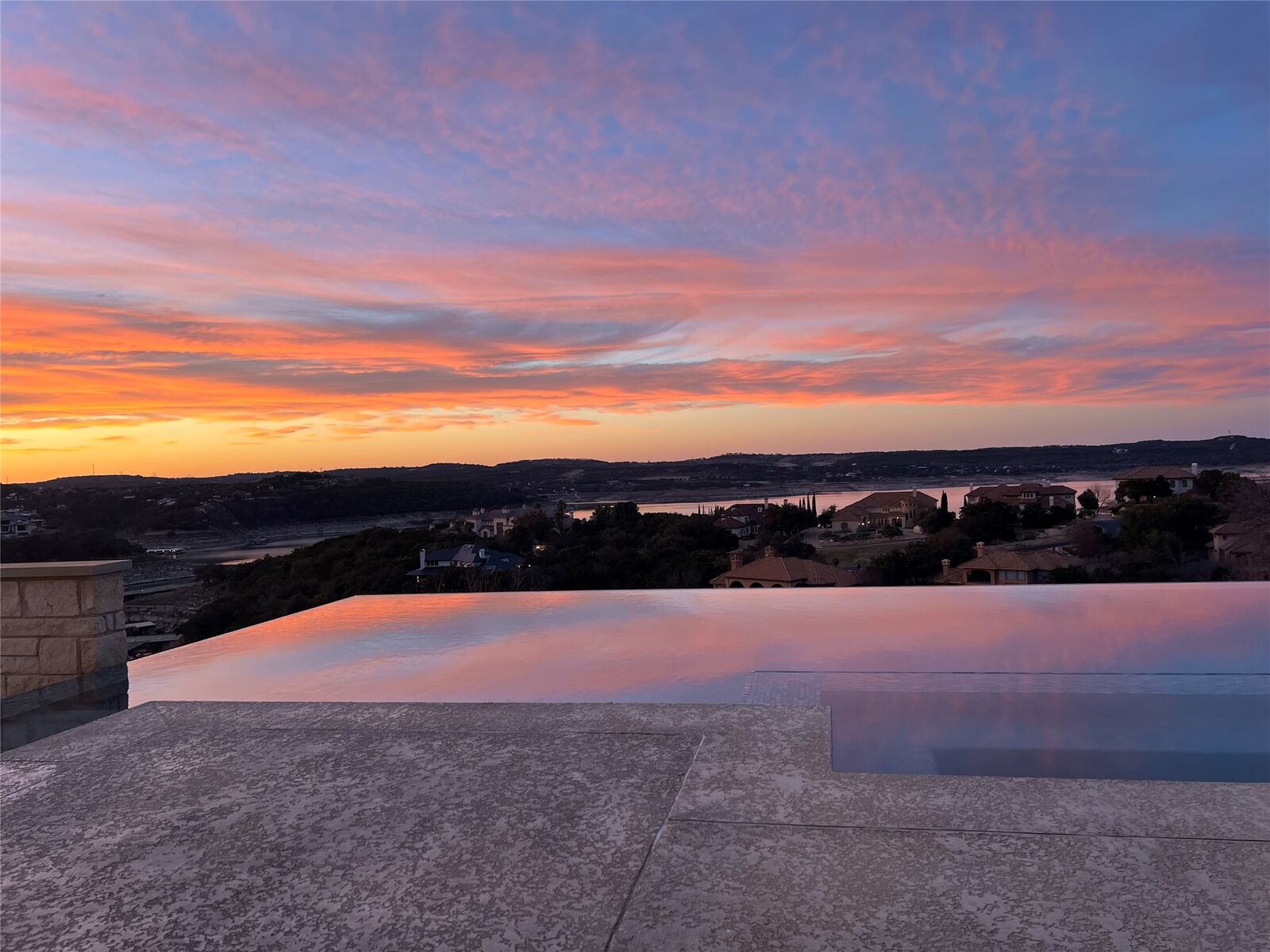 Property Photo:  316 Martinique Pass  TX 78734 