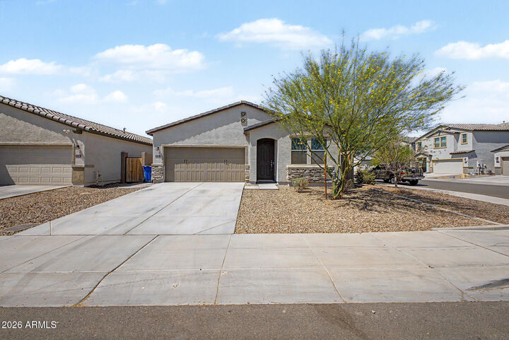 Property Photo: 5722 W Getty Drive AZ 85043