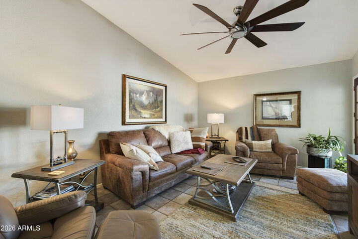 Property Photo:  532 E Renee Drive  AZ 85024 