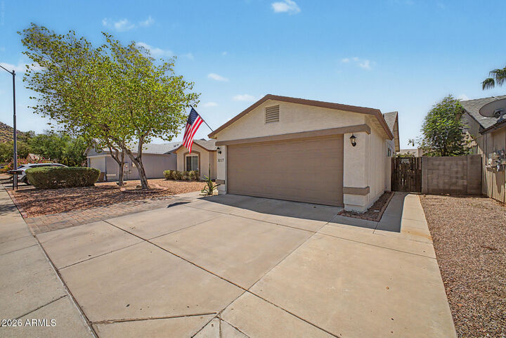 Property Photo: 3027 W Daley Lane AZ 85027