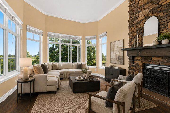 Property Photo: 12639 No. 2 Road 401 BC V7E 6N6