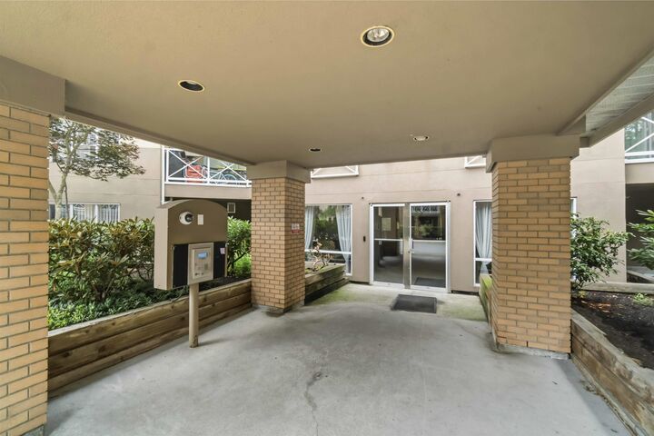Property Photo: 2551 Parkview Lane 422 BC V3C 6J8