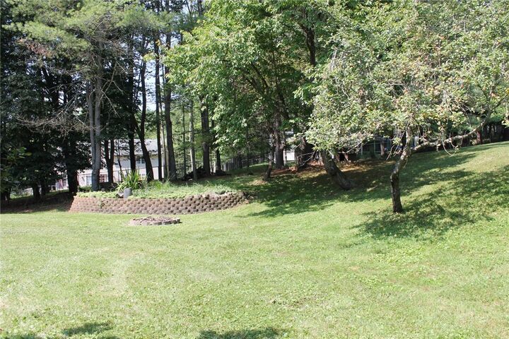 Property Photo:  5 Ridgeway Circle  NY 14870 