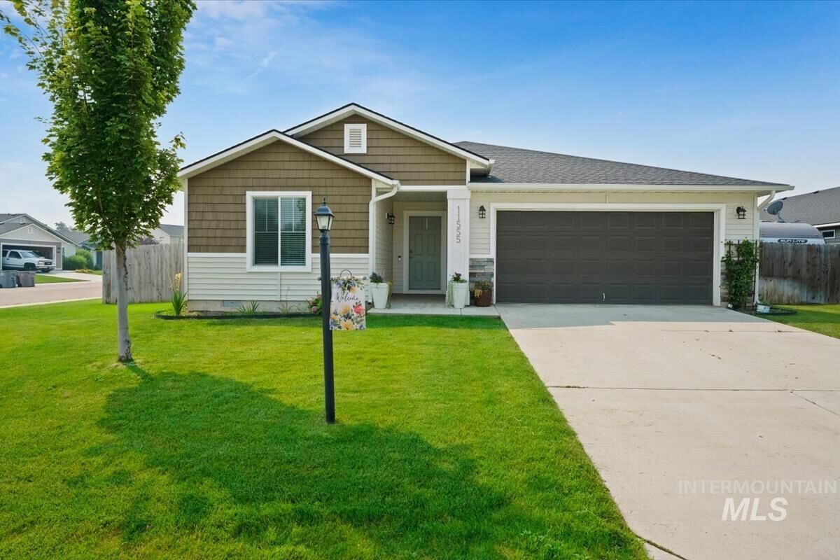 Property Photo: 11555 Stockbridge Way ID 83605
