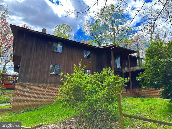 Property Photo:  6022 Munson Hill Road  VA 22041 