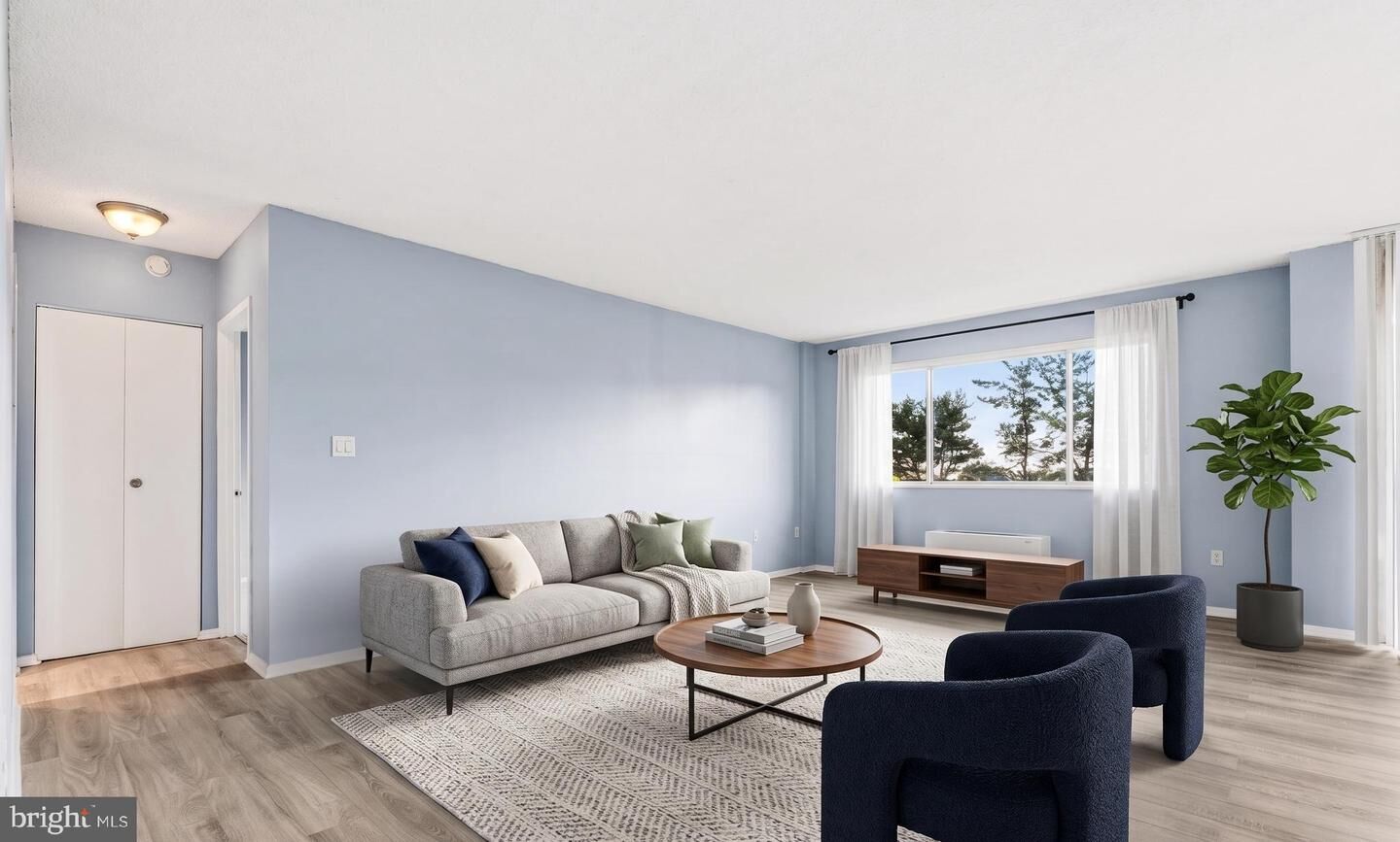 Property Photo:  2059 Huntington Avenue 311  VA 22303 