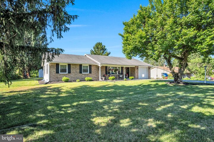 Property Photo:  152 W Middlesex Drive  PA 17013 