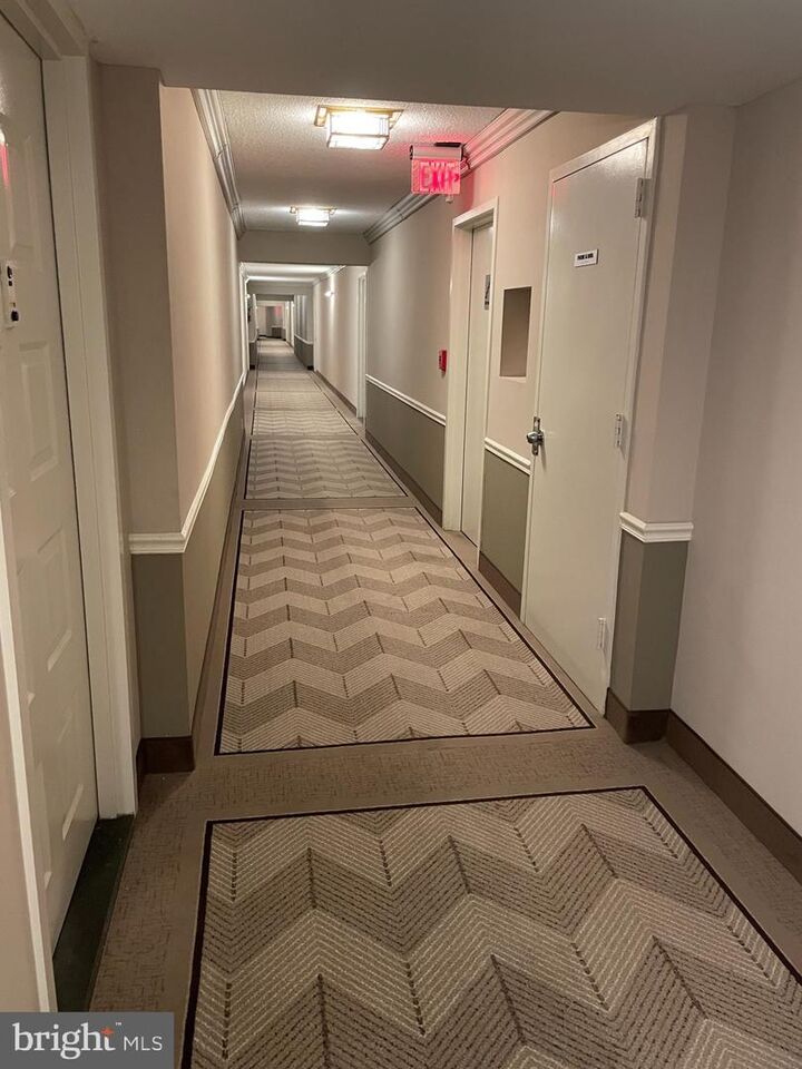 Property Photo: 8350 Greensboro Drive 826 VA 22102