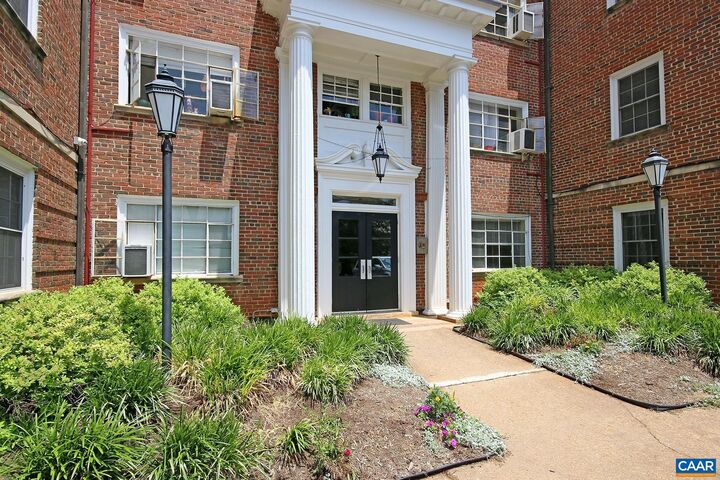 Property Photo:  32 University Cir 206  VA 22903 
