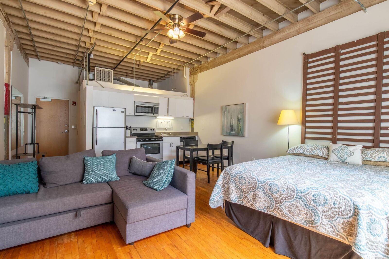 Property Photo: 423 E 3rd St #220 AR 72201