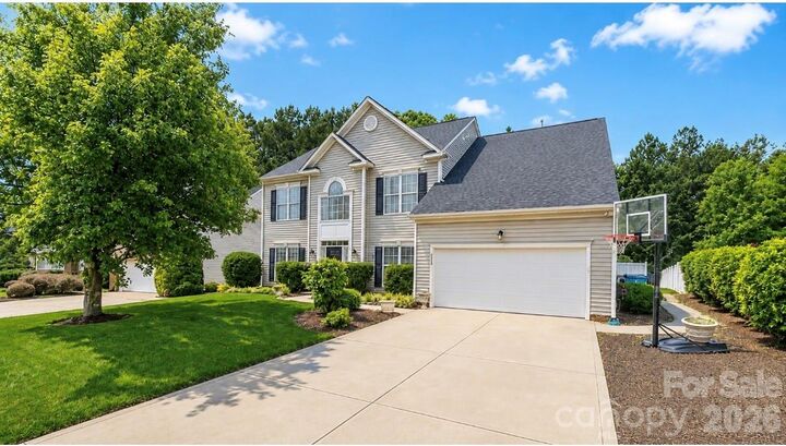 Property Photo: 2435 Smith Cove Road NC 28037