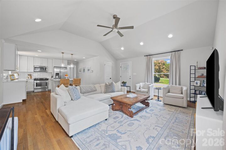 Property Photo:  5300 Milford Road  NC 28210 