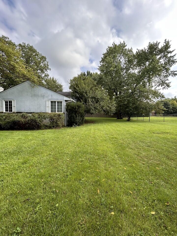 Property Photo:  3735 W Henderson Road  OH 43220 