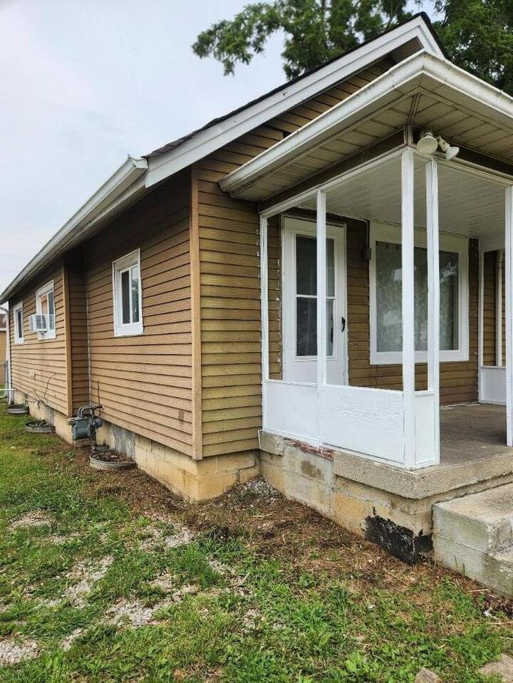 Property Photo:  2354 Rankin Avenue  OH 43211 