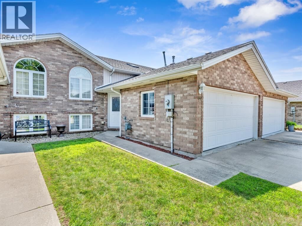 Property Photo:  89 Peter Avenue  ON N8H 5N9 