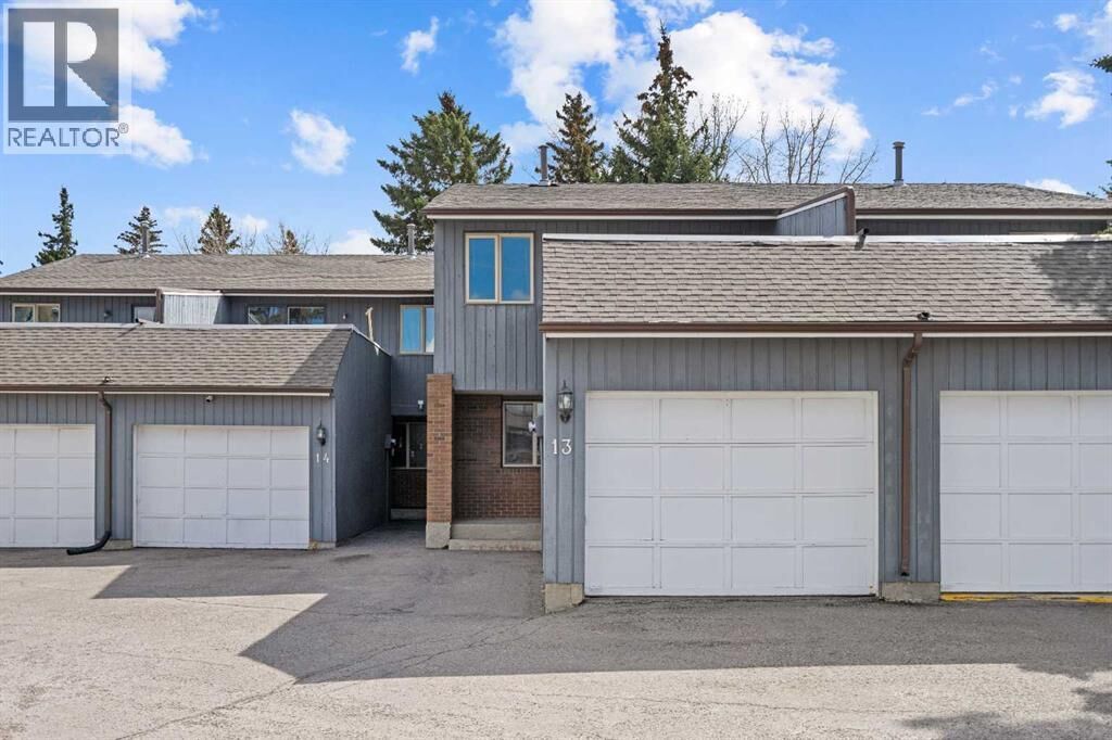 Property Photo: 803 Varsity Estates Drive Northwest AB T3B 4W5