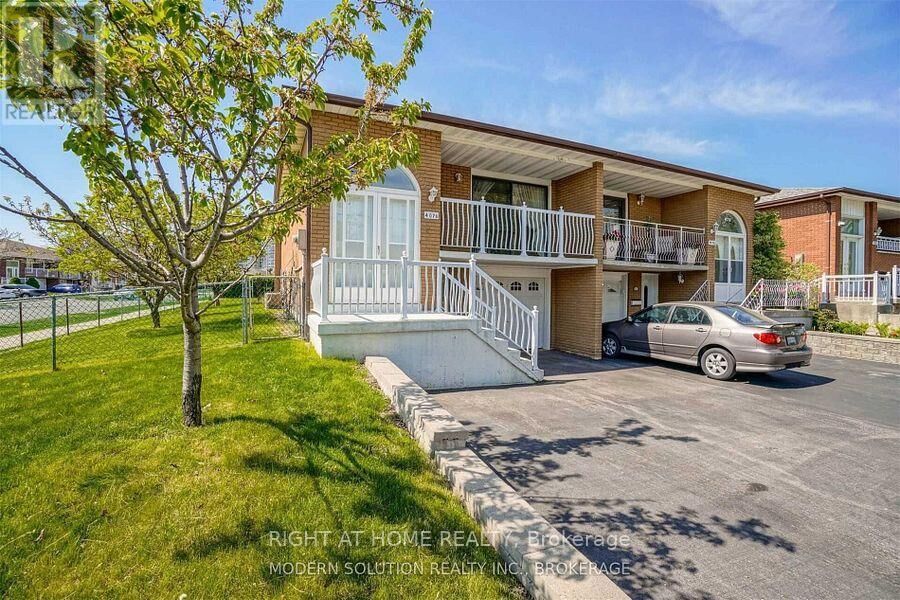 Property Photo:  4076 Woodington Drive  ON L4Z 1K2 