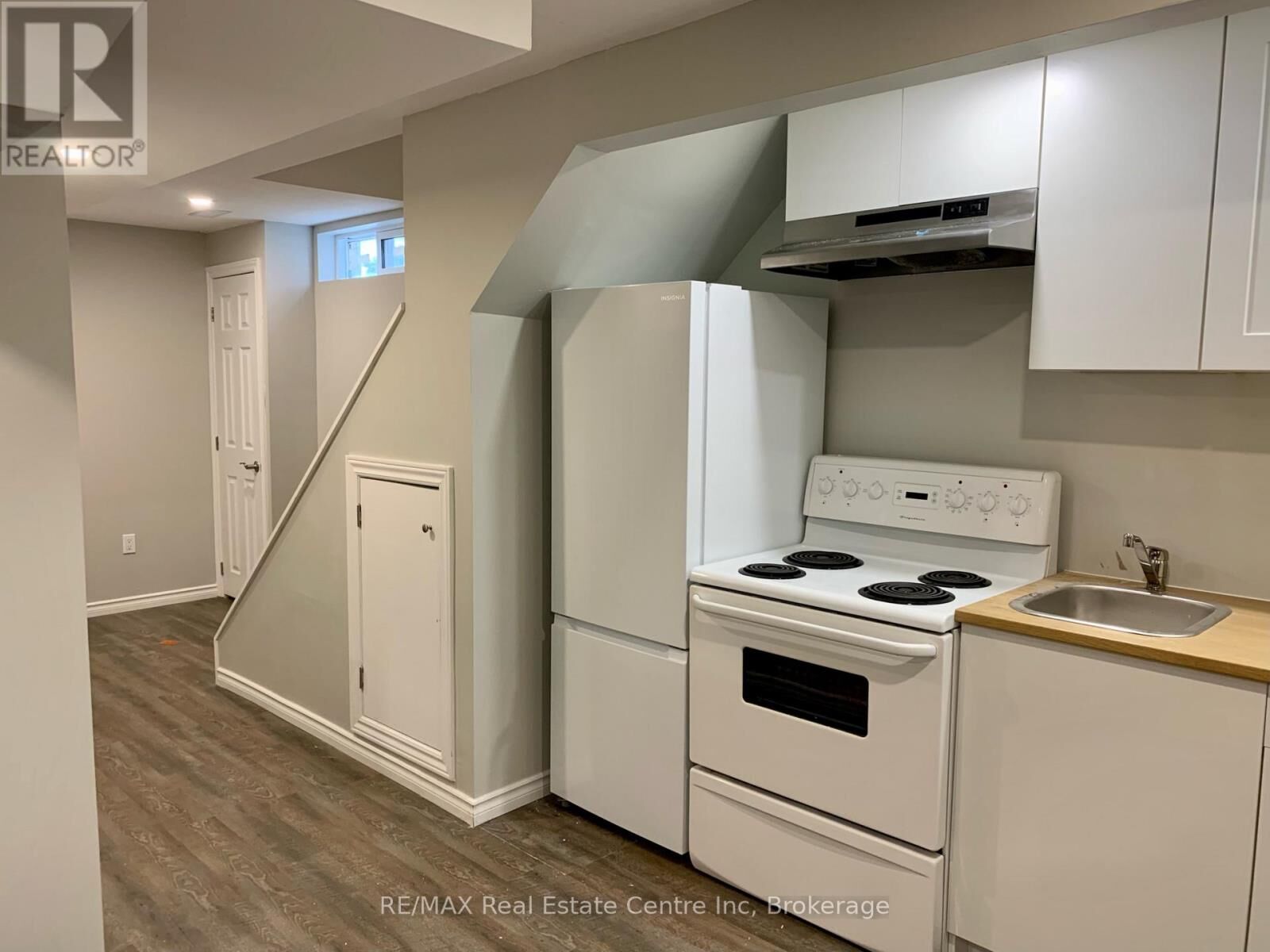 Property Photo:  85 Watt Street  ON N1E 6W6 