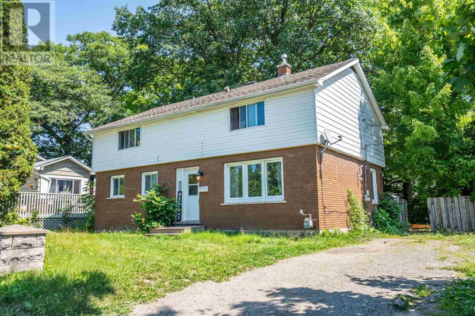 Property Photo: 218 Willow Ave ON P6B 5B5