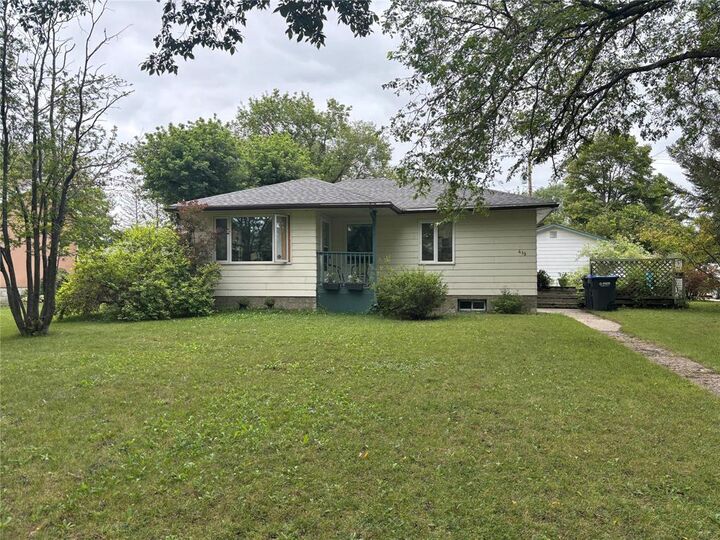 Property Photo: 419 Rossmore Avenue MB R0K 1G0