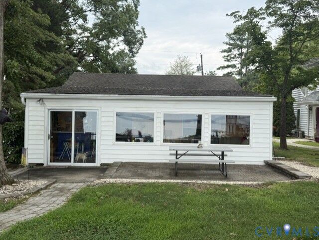 Property Photo:  280 Rappahannock Beach Drive  VA 22560 