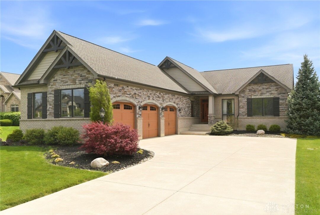Property Photo:  1797 Grand Cypress Boulevard  OH 45068 