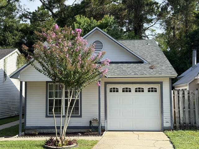 Property Photo:  16 Kelly Way  FL 32580 