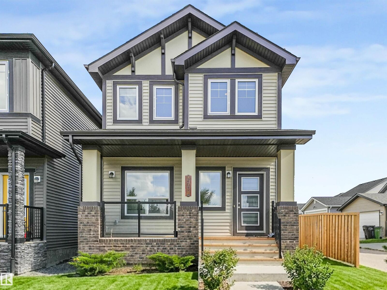 Property Photo: 203 Cavanagh Common SW AB T6W 3Y2