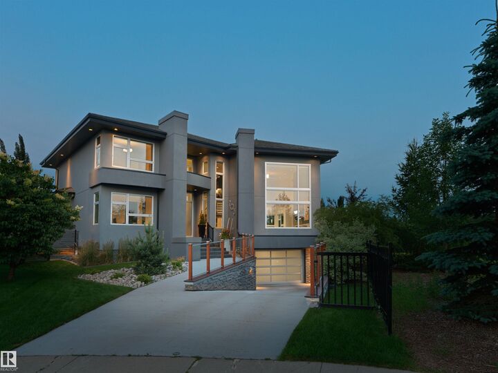 Property Photo: 703 Dalhousie Way NW AB T6M 2V3