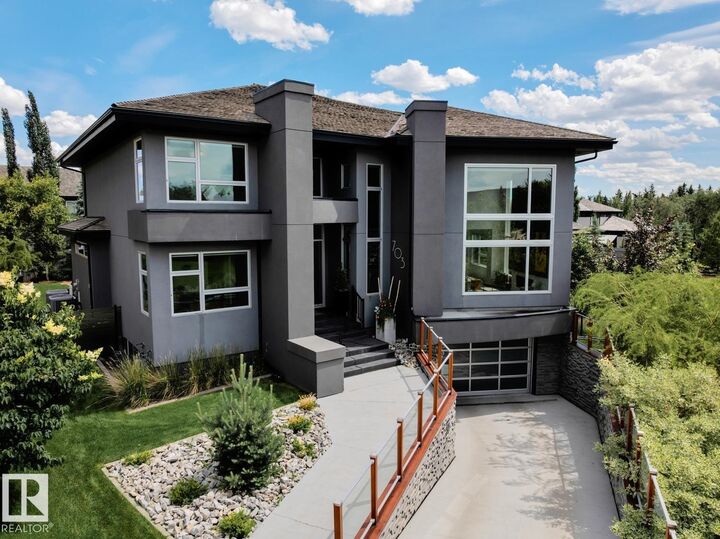 Property Photo: 703 Dalhousie Way NW AB T6M 2V3