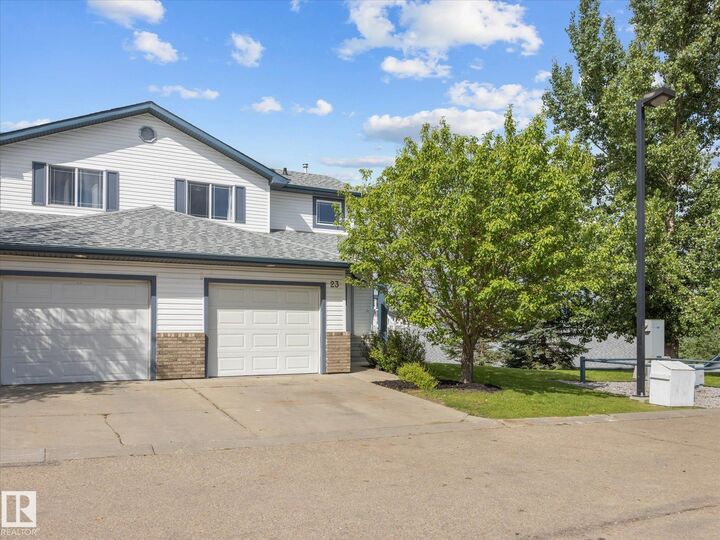 Property Photo: 450 Hyndman Crescent NW 23 AB T5A 0E2