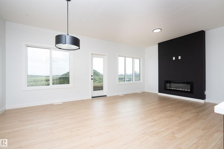 Property Photo: 6255 29 Avenue SW AB T6X 3J3