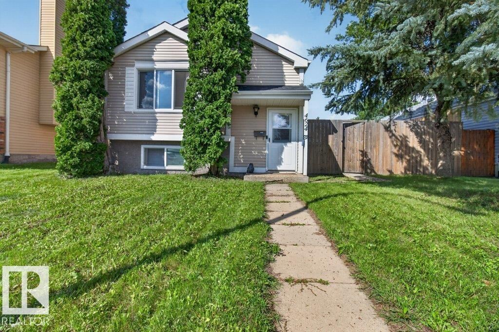 Property Photo: 4624 36 Avenue NW AB T6L 3S3