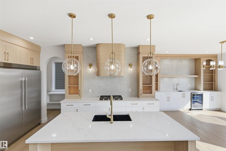 Property Photo: 529 Ashgrove Circle AB T9E 0K8