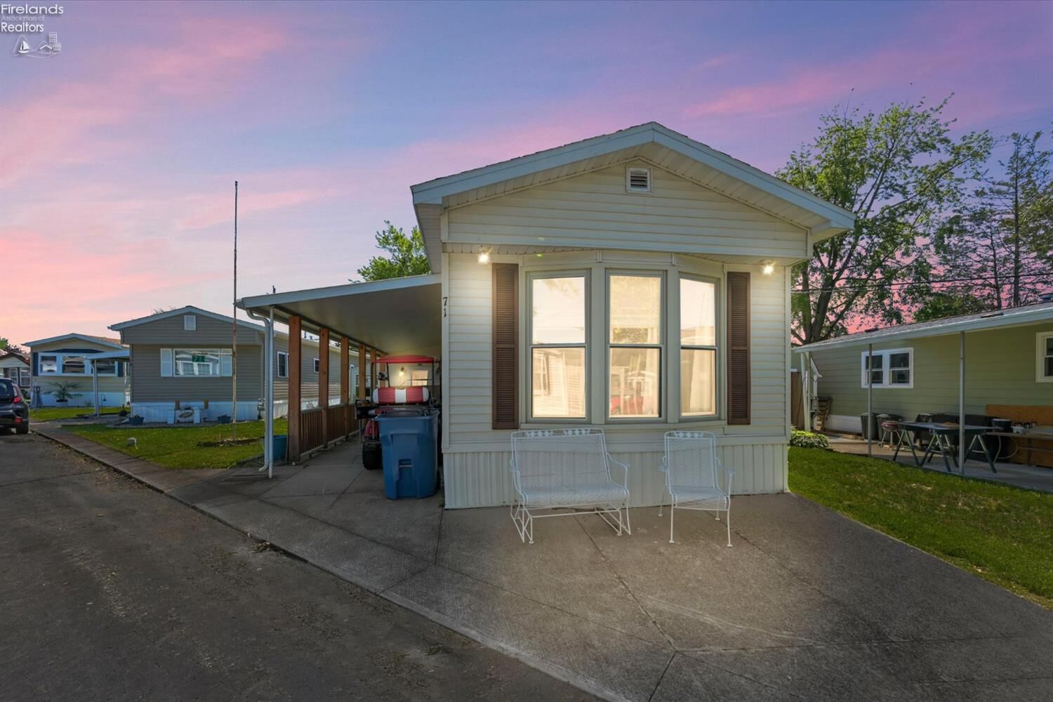 Property Photo: 8175 North Shore Boulevard 71 OH 43440
