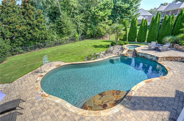 Property Photo: 1043 Meadow Club Court GA 30024