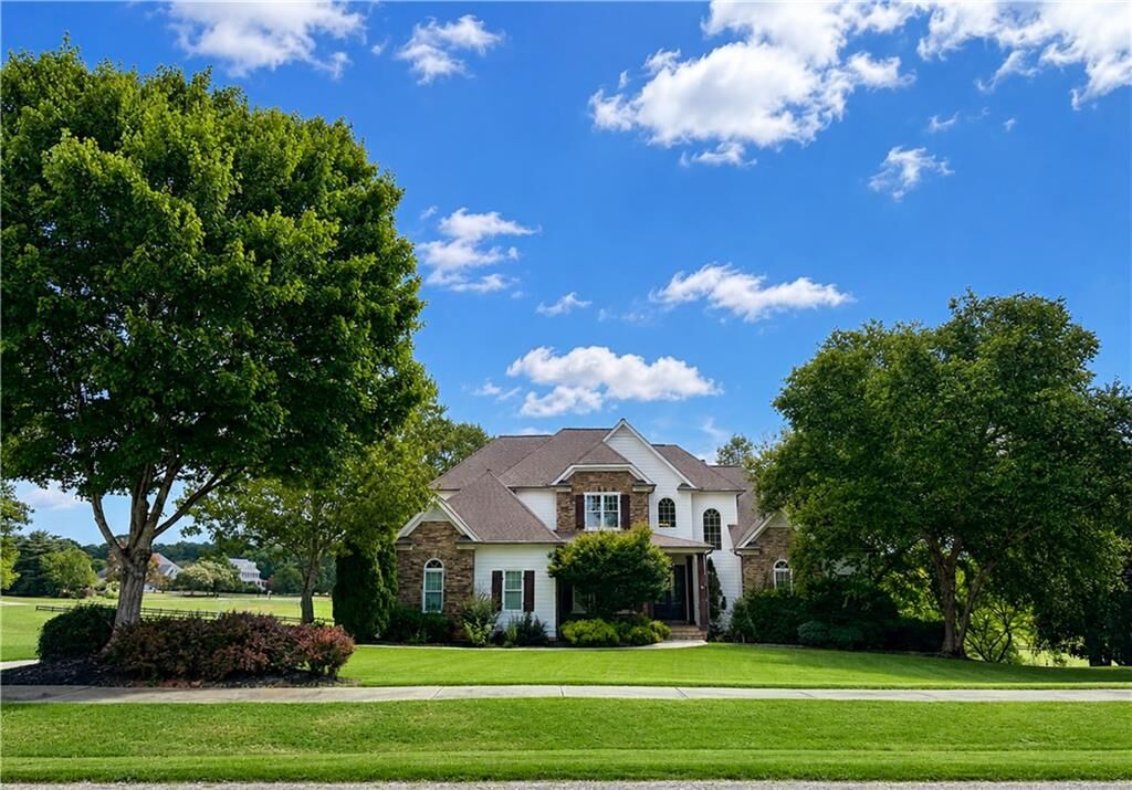 Property Photo:  1040 Madison Lakes Parkway  GA 30650 
