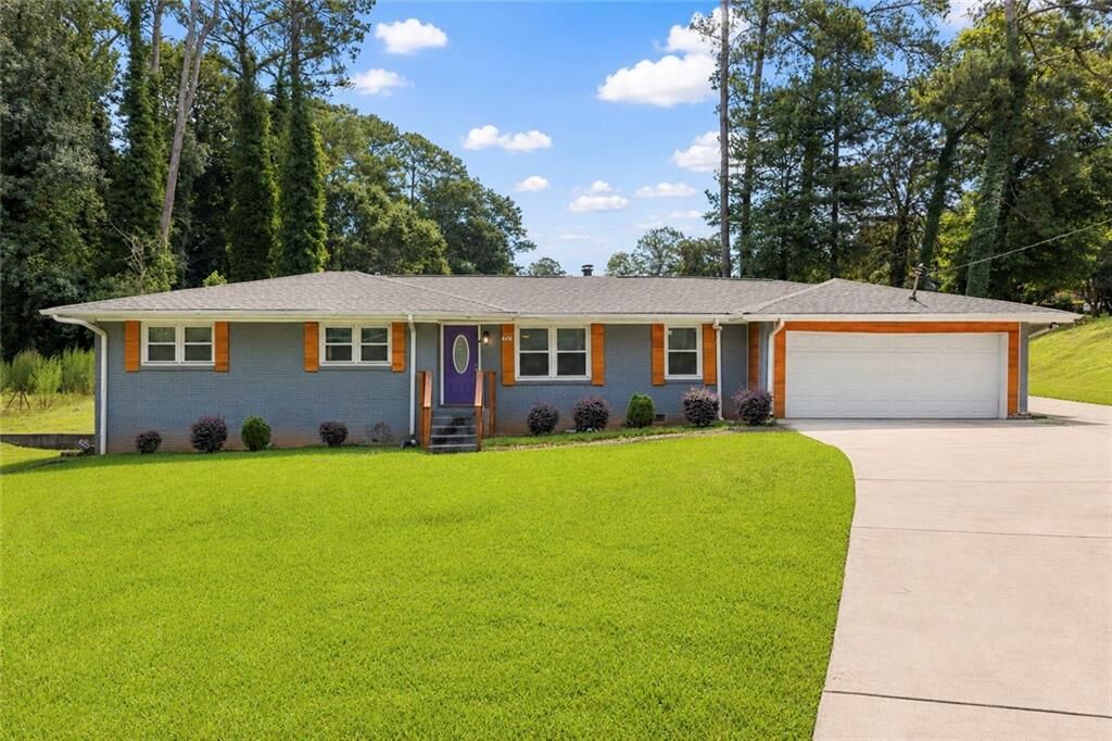 Property Photo: 974 Laurelmont Drive SW GA 30311