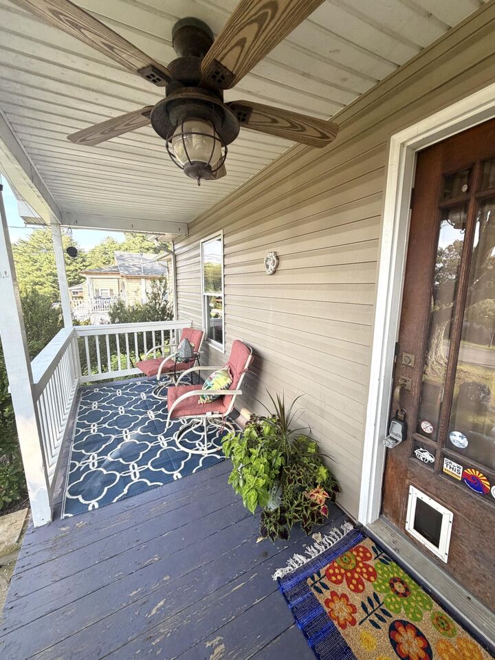 Property Photo:  220 Maple  WV 25840 