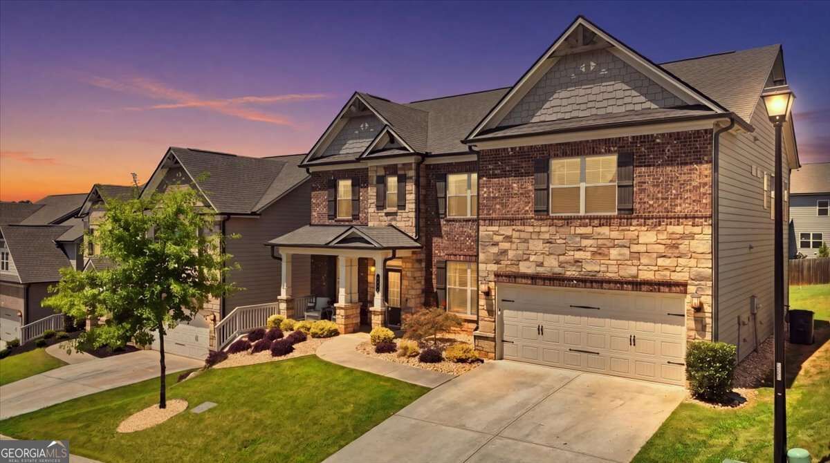 Property Photo: 4422 Chestnut Oak Way SW GA 30504