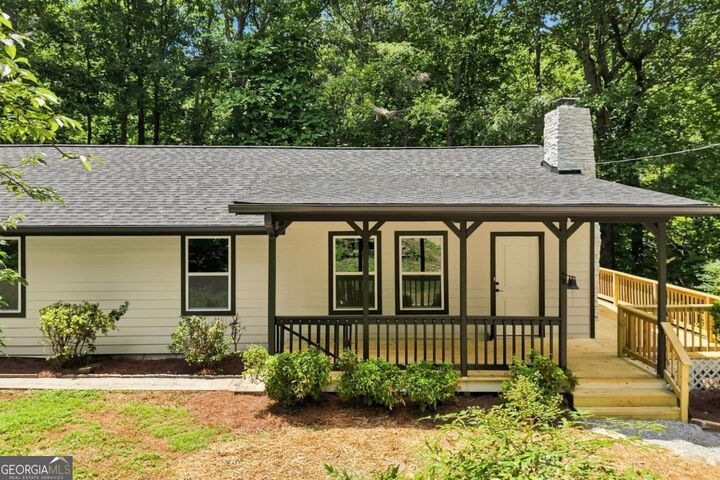 Property Photo: 283 Ash Circle GA 30183