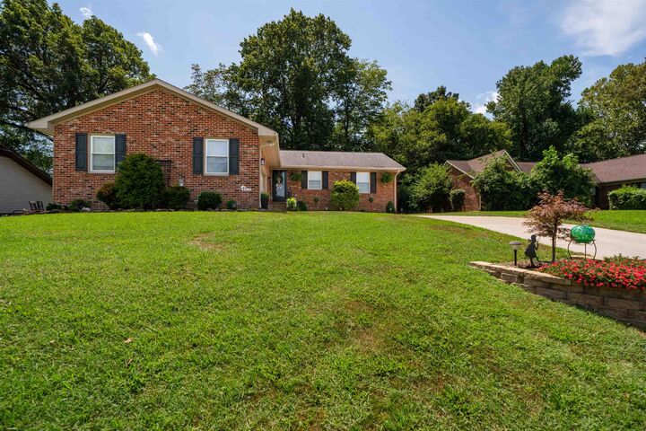 Property Photo: 3940 S Bordeaux Loop KY 42303