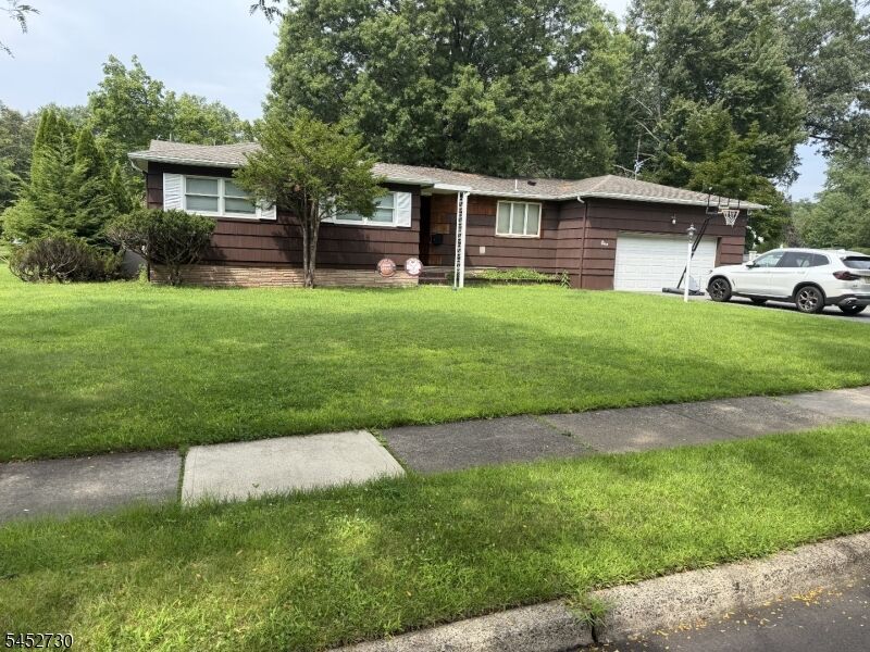 Property Photo:  1 Raleigh Ln  NJ 07470 