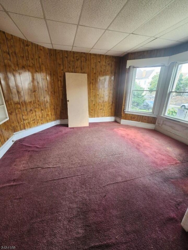 Property Photo: 638 E 25th St NJ 07504