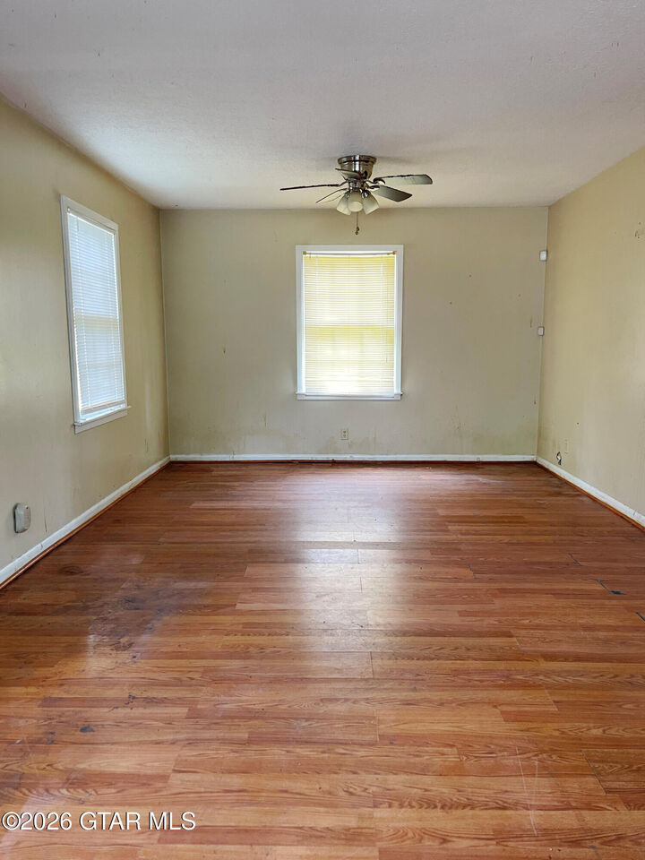 Property Photo: 537 Cypress Street MS 39702