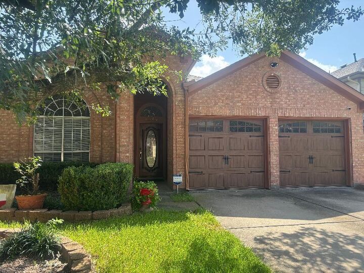 Property Photo: 8306 Brentford Drive TX 77083