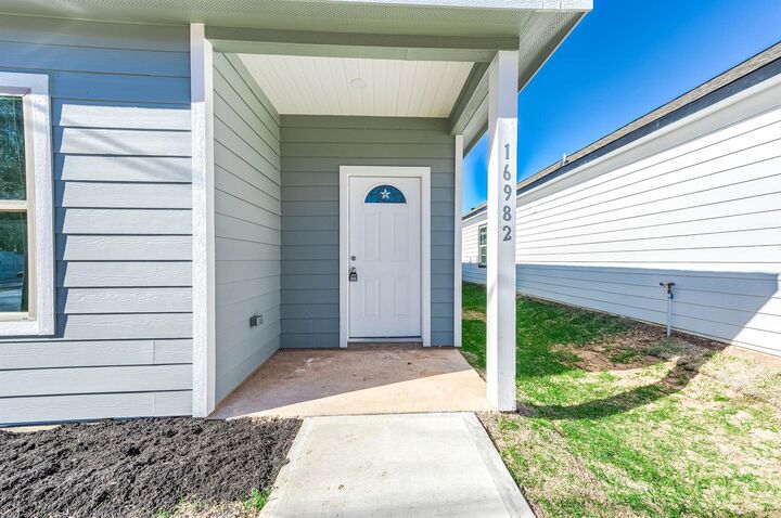 Property Photo:  16982 W Hammon  TX 77316 