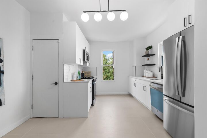 Property Photo:  292 Forrest St  NJ 07304 