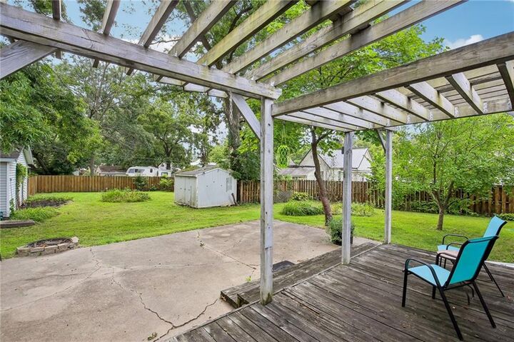Property Photo: 104 N 6th Street MO 64735