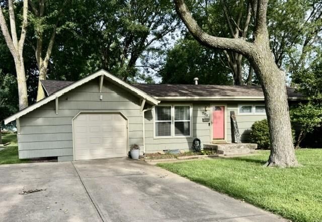 Property Photo:  7104 Melrose Lane  KS 66203 